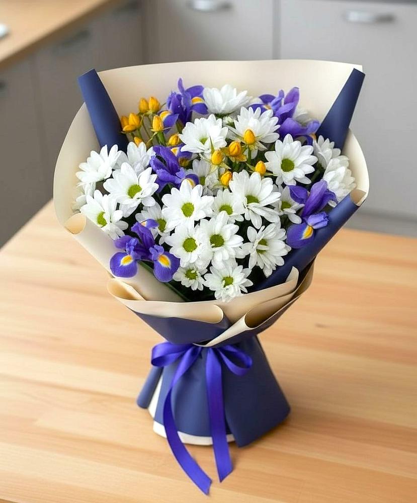 Букет цветов из: Розы, Ирисы и Хризантемы в Севастополе