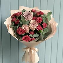 Букет цветов из:  Гвоздики и Розы #REPLACE_PRED# Севастополе