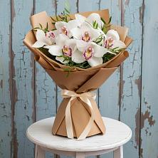 Букет цветов из:  Орхидеи и Розы в Севастополе